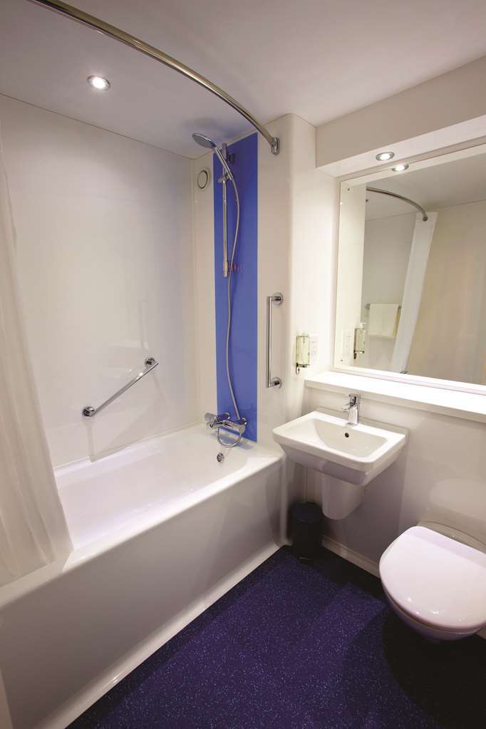 Travelodge Chester Central Oda fotoğraf